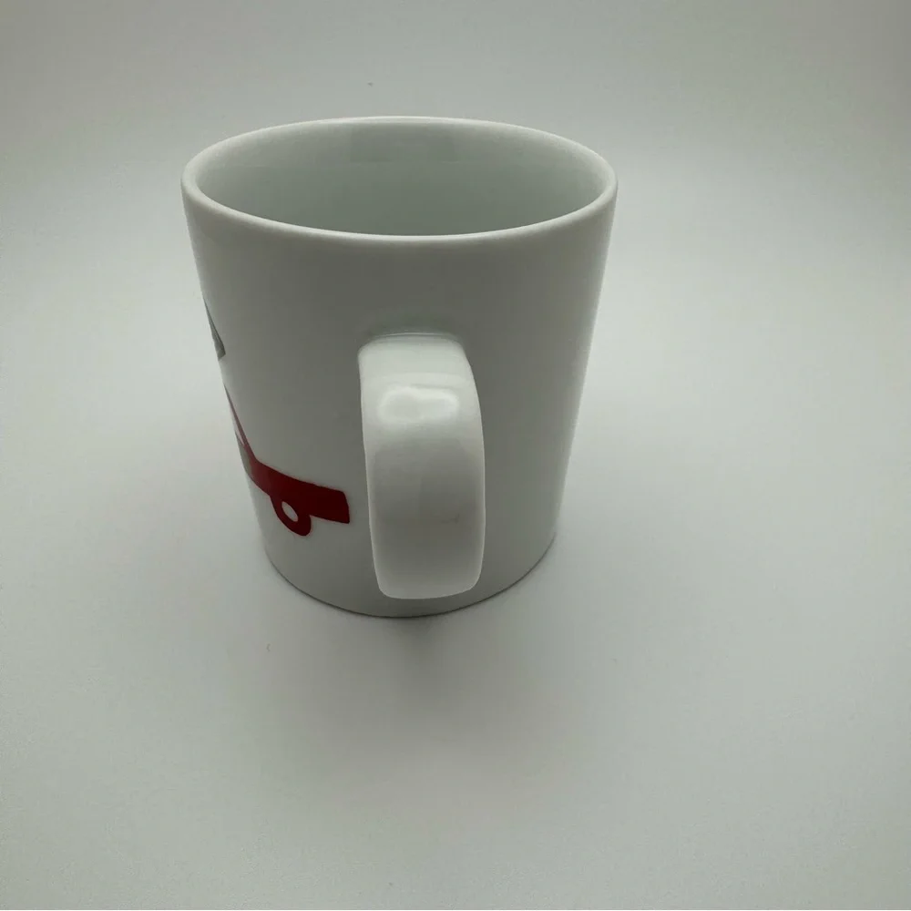 Crate & Barrel Julia Rothman Yule Tree Child’s Hot Cocoa Mug 8 oz White Red